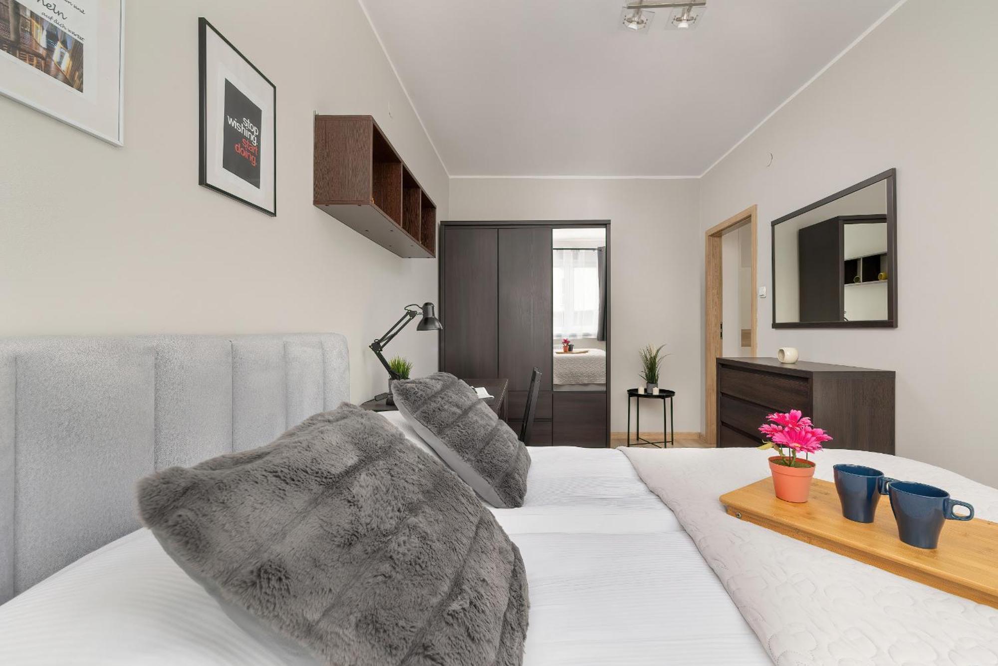 Apartment Podgorze Air-conditioned Family With Parking By Renters