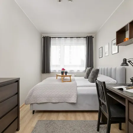 Podgorze Air-Conditioned Family Apartment With Parking By Noclegi Renters Krakow Exterior photo