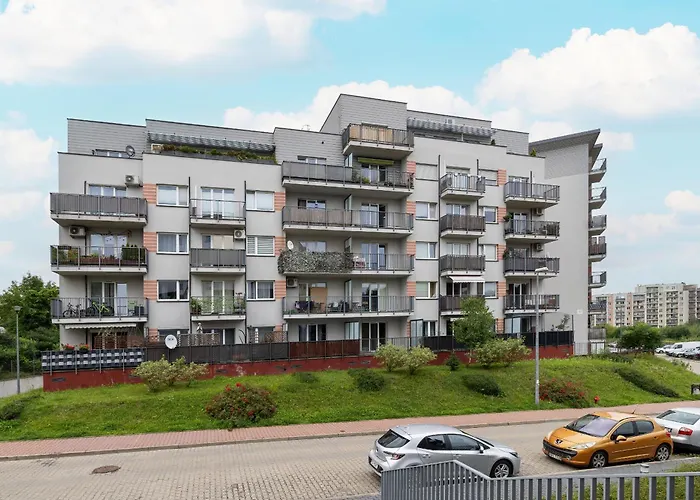 Podgorze Air-Conditioned Family Apartment With Parking By Noclegi Renters